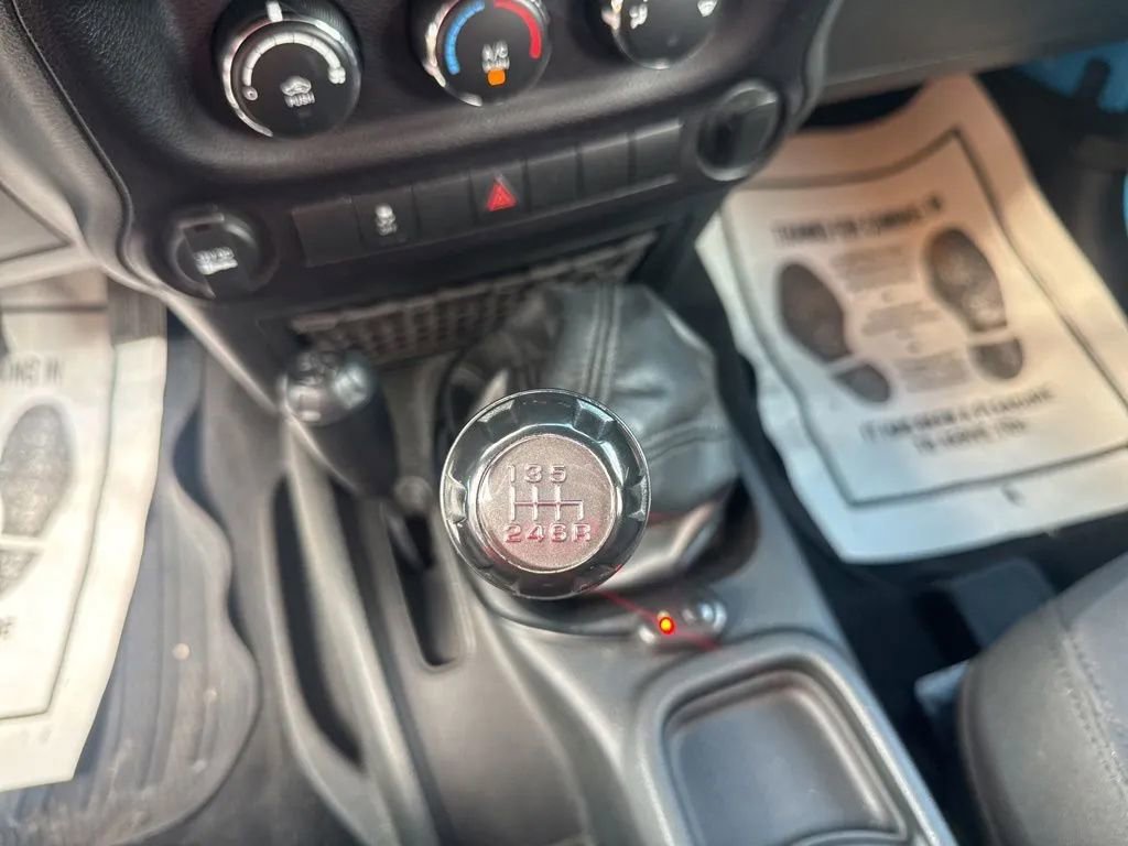 Used 2018 Jeep Wrangler Sport image 17