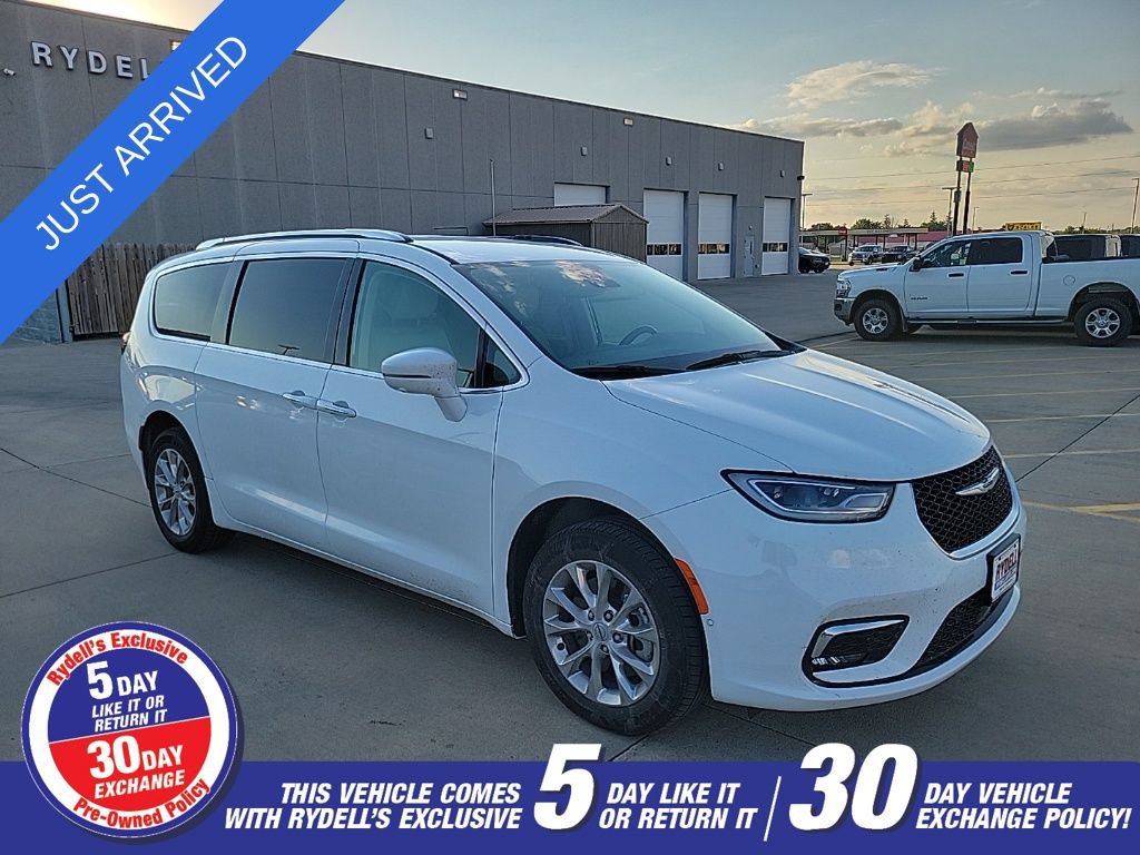 Used 2021 Chrysler Pacifica Touring-L w/ Premium & Safety Sphere Group AWD/4WD video 1