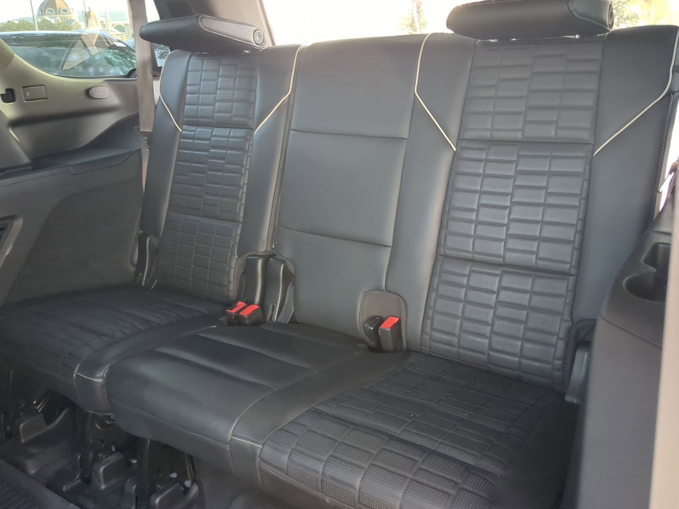 Used 2021 Cadillac Escalade Premium Luxury Platinum w/ LPO, Floor Liner Package image 23