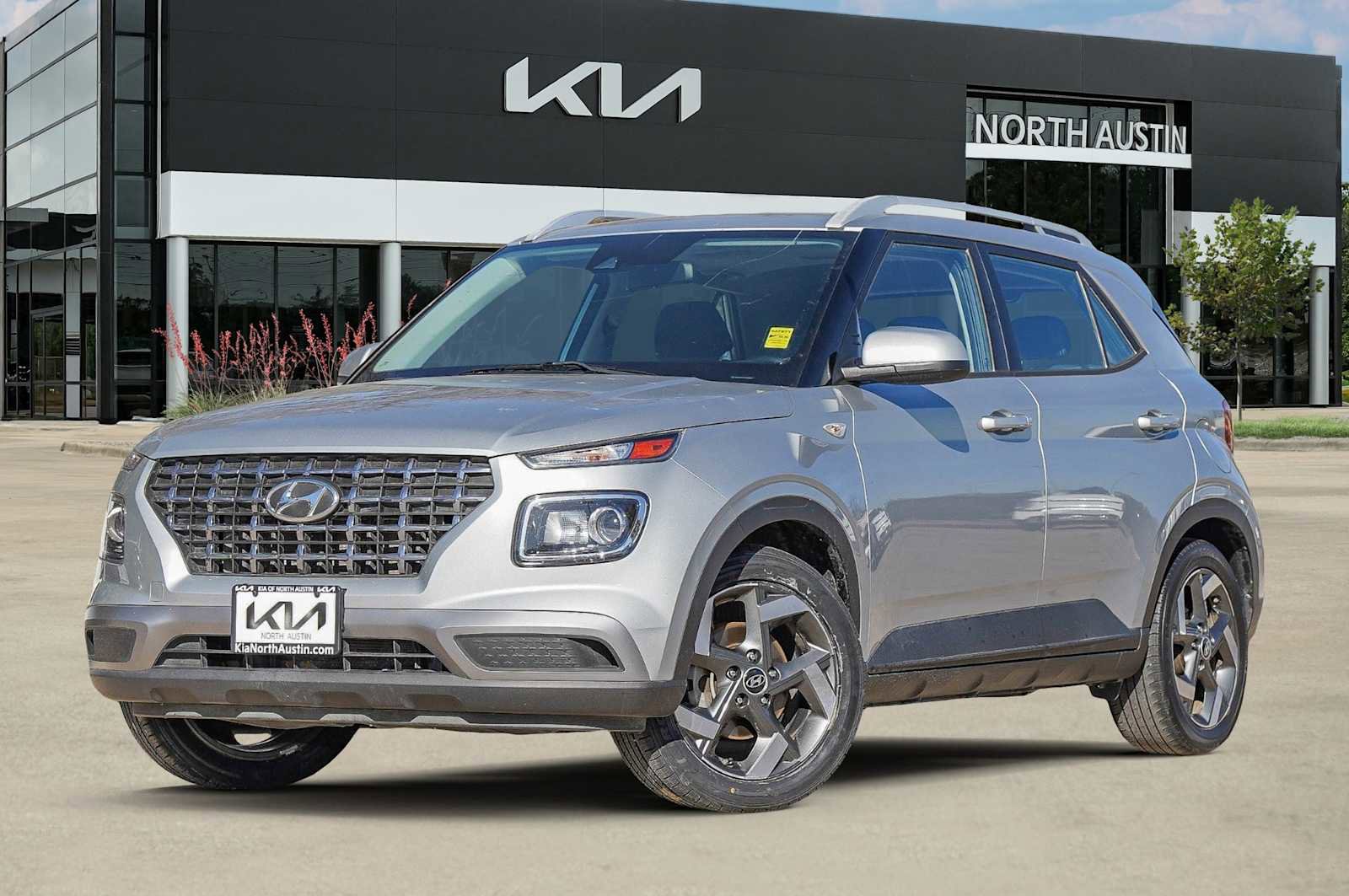 Used 2022 Hyundai Venue SEL