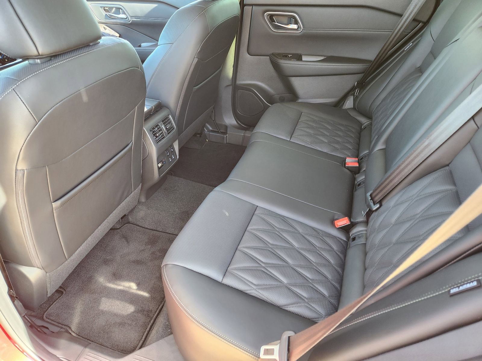 New 2026 Nissan Rogue Platinum w/ Platinum Premium Package image 27