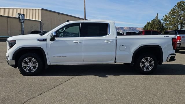 Used 2023 GMC Sierra 1500 SLE w/ X31 Off-Road Package AWD/4WD image 5