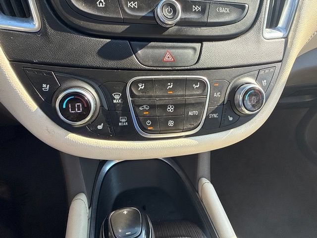 Used 2020 Chevrolet Malibu Premier FWD image 22