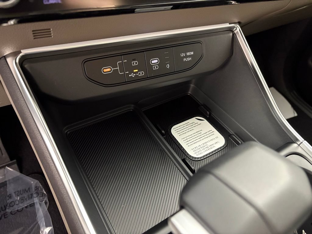 New 2026 Kia Carnival EX FWD image 37