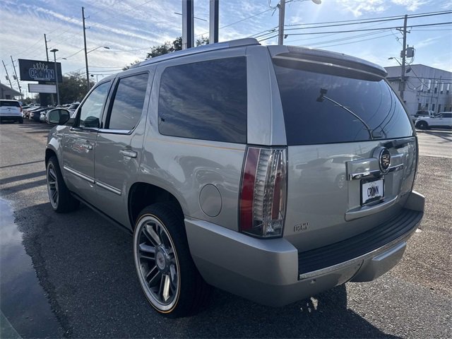 Used 2014 Cadillac Escalade Premium image 9