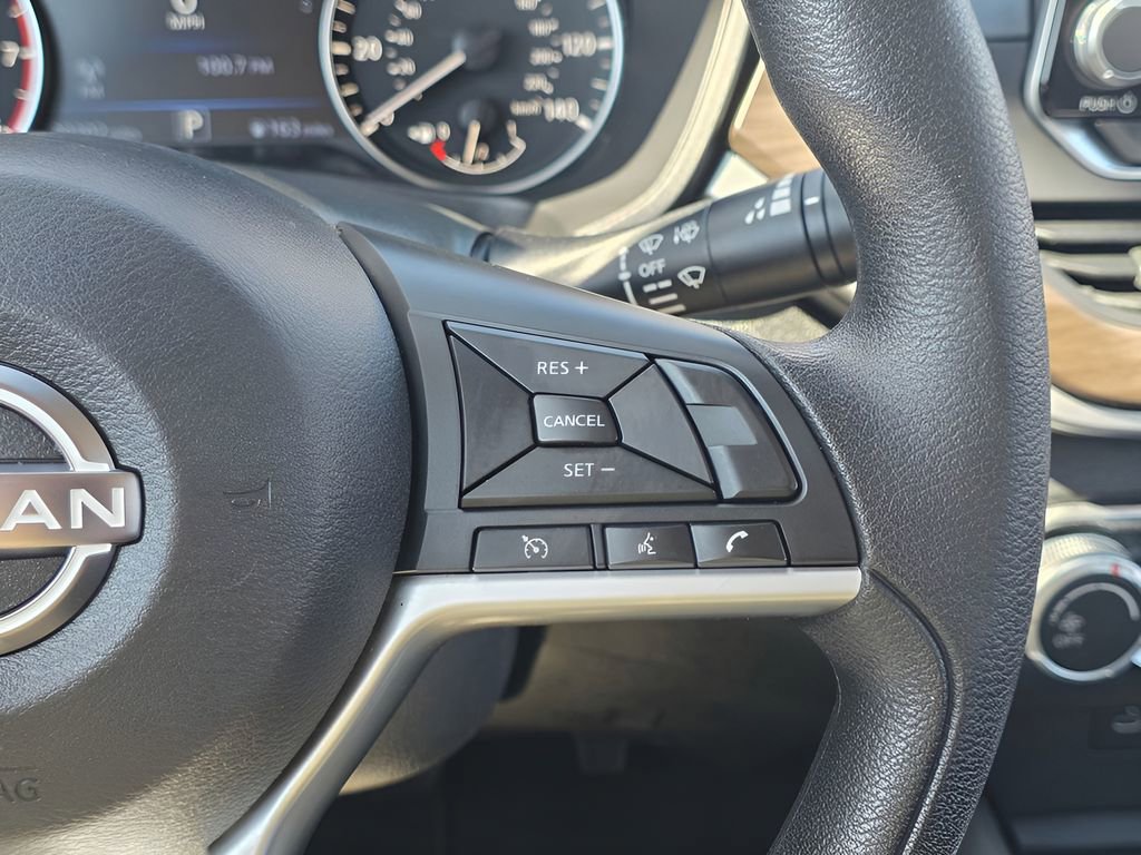 Used 2024 Nissan Altima 2.5 SV image 19