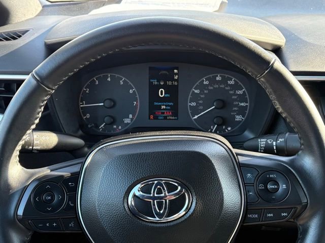 Used 2025 Toyota Corolla SE w/ Convenience Package image 18