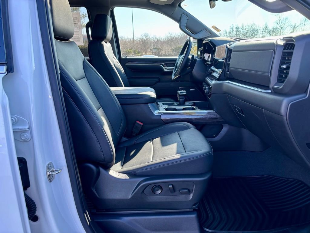 Used 2023 Chevrolet Silverado 1500 LTZ w/ LTZ Convenience Package II image 24