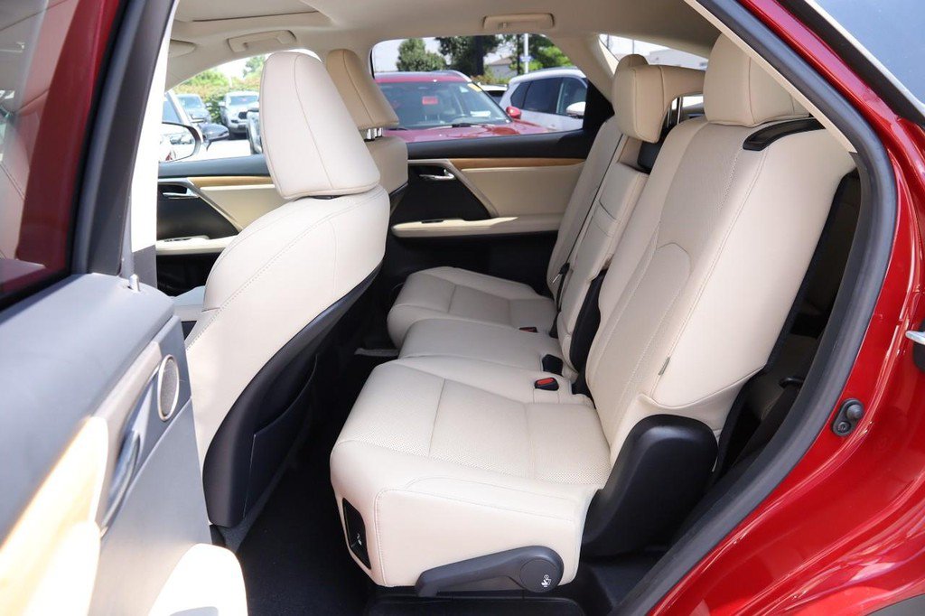 Used 2022 Lexus RX 350L Premium w/ Premium Package AWD/4WD image 11