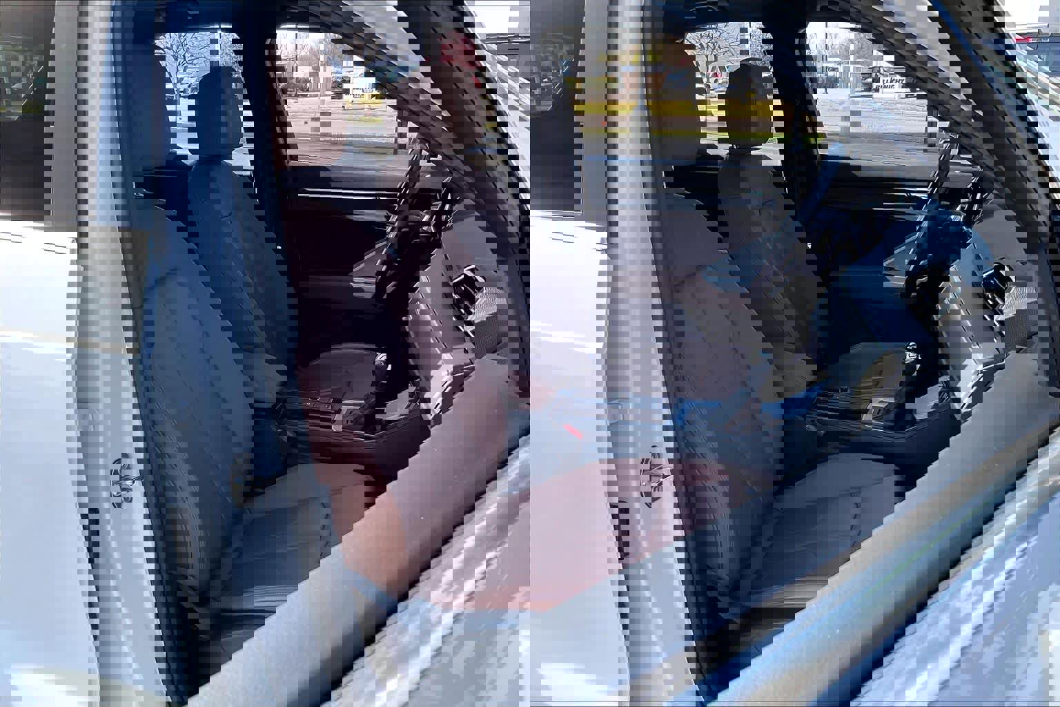 Used 2023 Audi Q3 2.0T Premium Plus w/ Premium Plus Package image 9