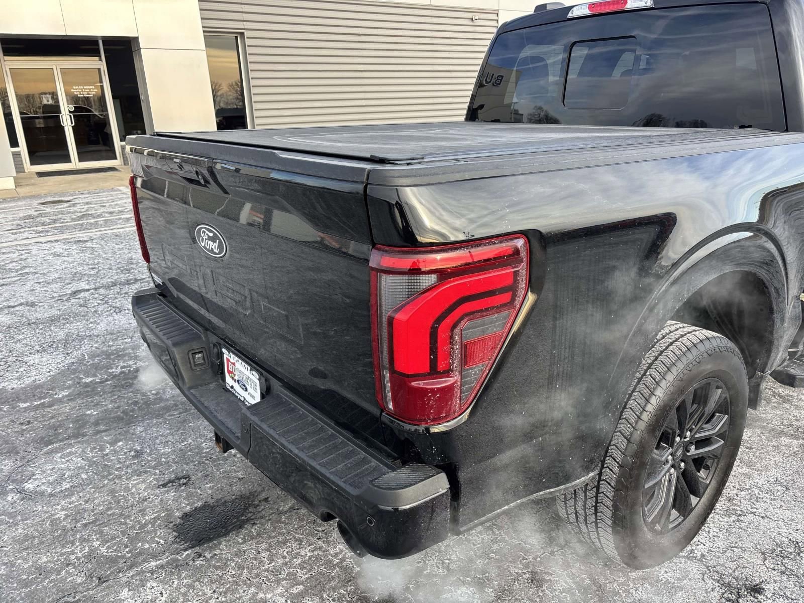 Used 2025 Ford F150 Lariat w/ Equipment Group 501A Mid image 11