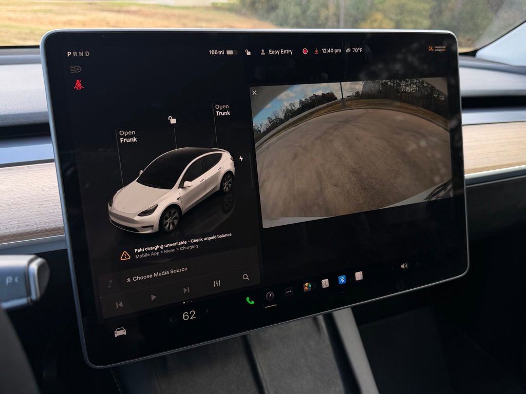 Used 2022 Tesla Model Y Long Range image 24