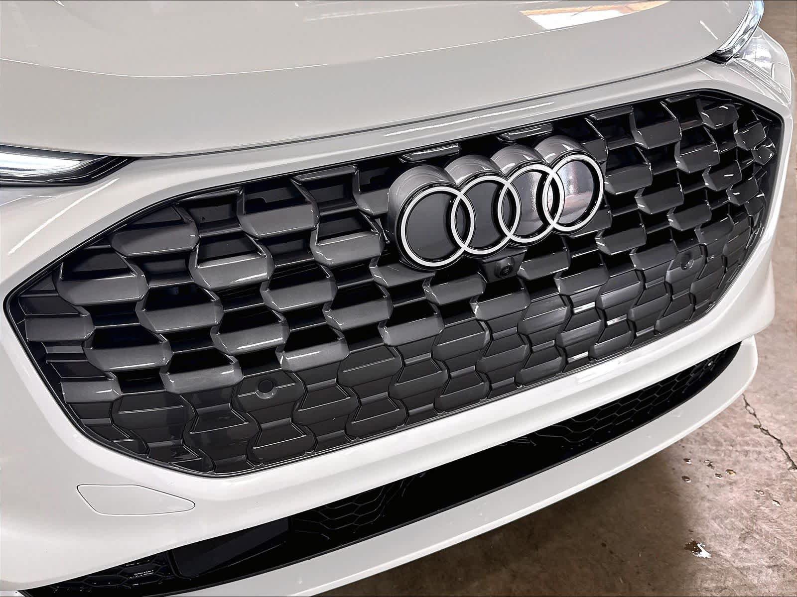 Certified 2025 Audi Q5 Premium Plus w/ Premium Plus AWD/4WD image 31