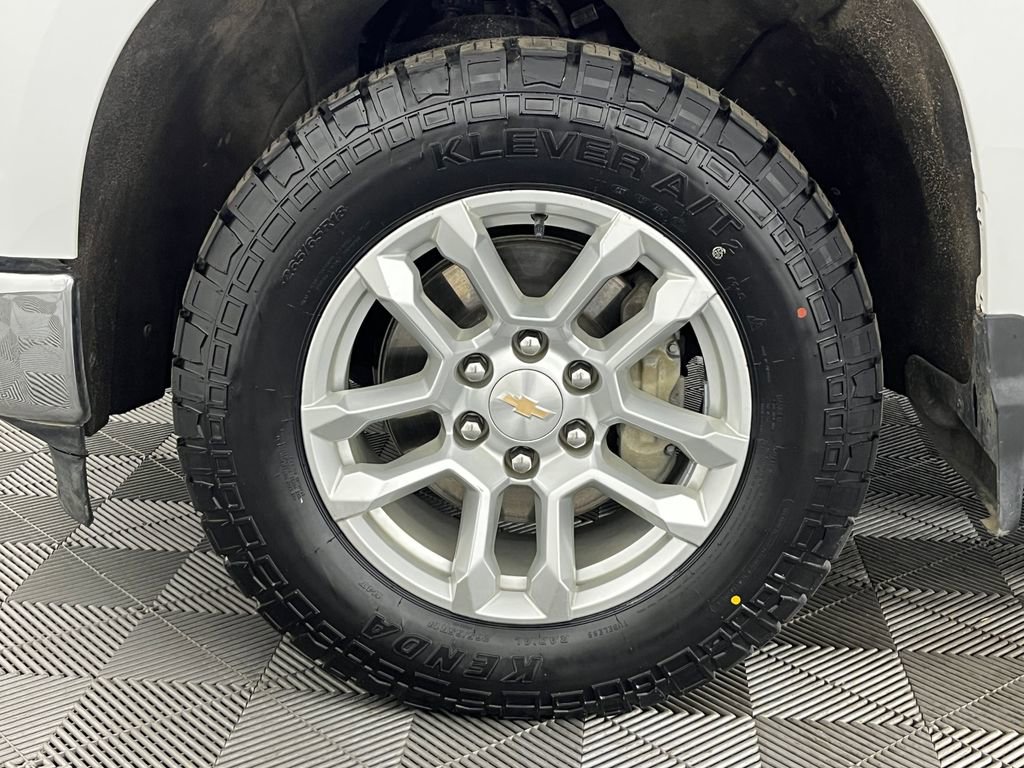 Used 2024 Chevrolet Silverado 1500 LT w/ Z71 Off-Road Package AWD/4WD image 19