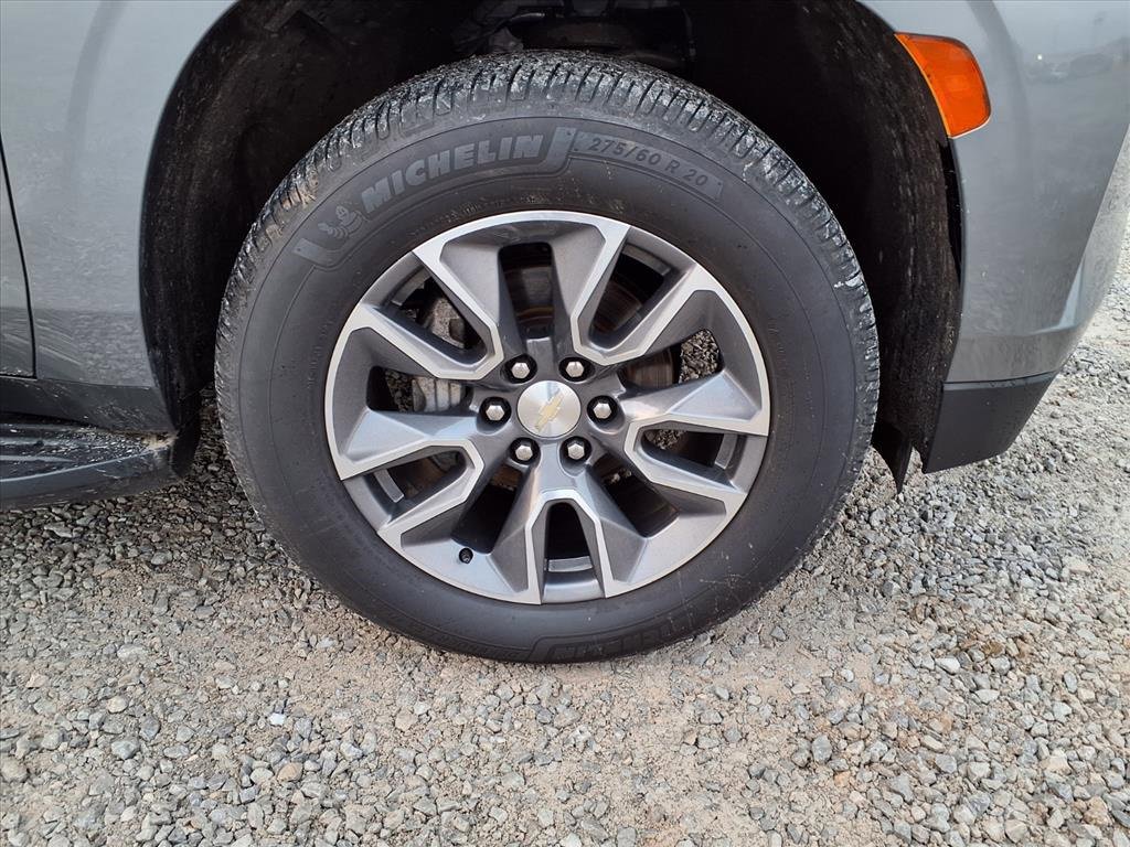 Used 2021 Chevrolet Suburban LT w/ LT Signature Package image 39