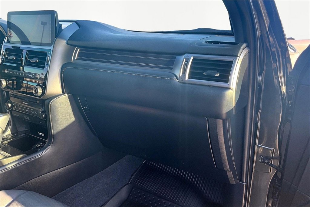 Used 2022 Lexus GX 460 Premium image 17