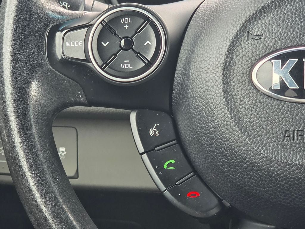 Used 2015 Kia Soul FWD image 18