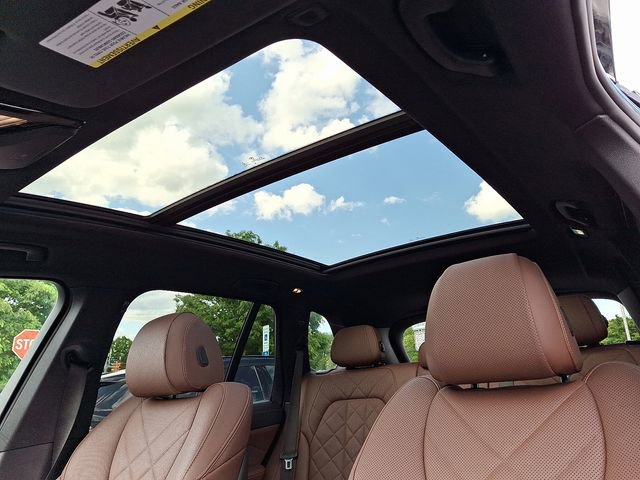 Used 2023 BMW X5 xDrive40i w/ Climate Comfort Package AWD/4WD image 14