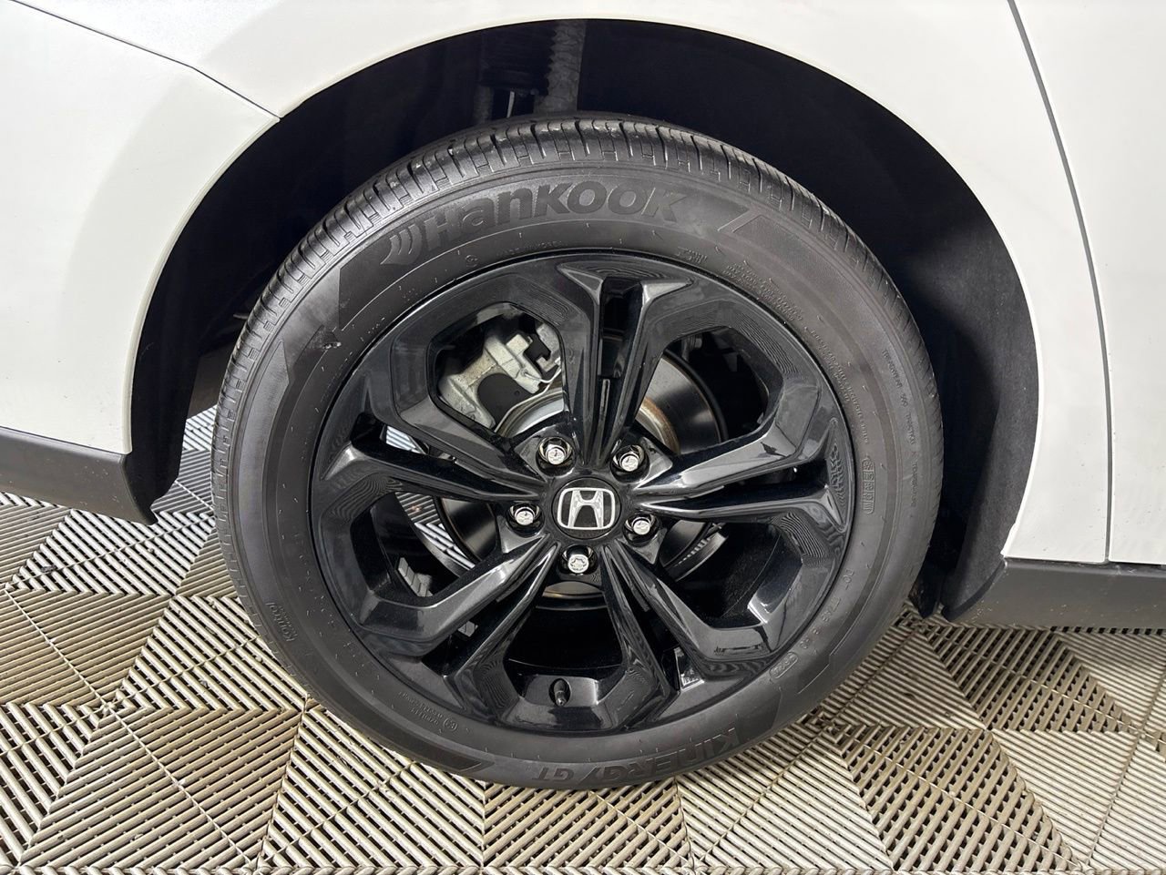 Used 2025 Honda Accord SE image 27