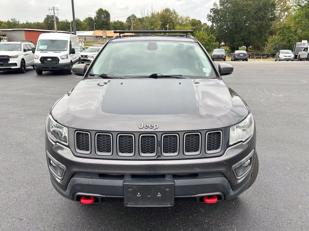 Used 2019 Jeep Compass Trailhawk AWD/4WD image 2