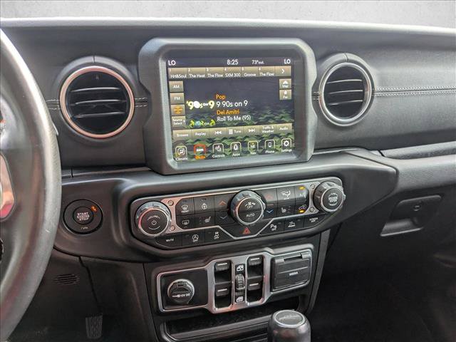 Used 2020 Jeep Gladiator Overland AWD/4WD image 14