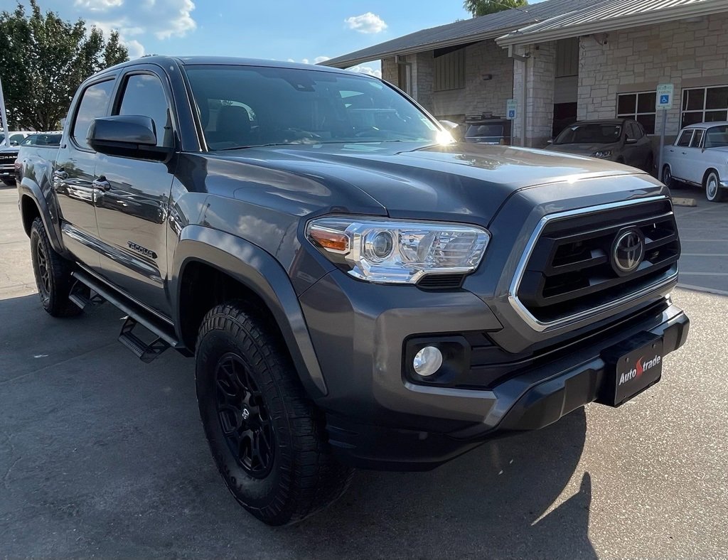 Used 2021 Toyota Tacoma SR5 image 3