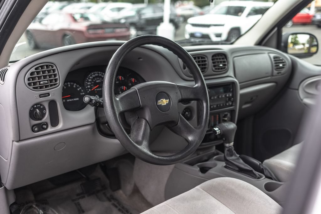 Used 2008 Chevrolet TrailBlazer 4WD image 12