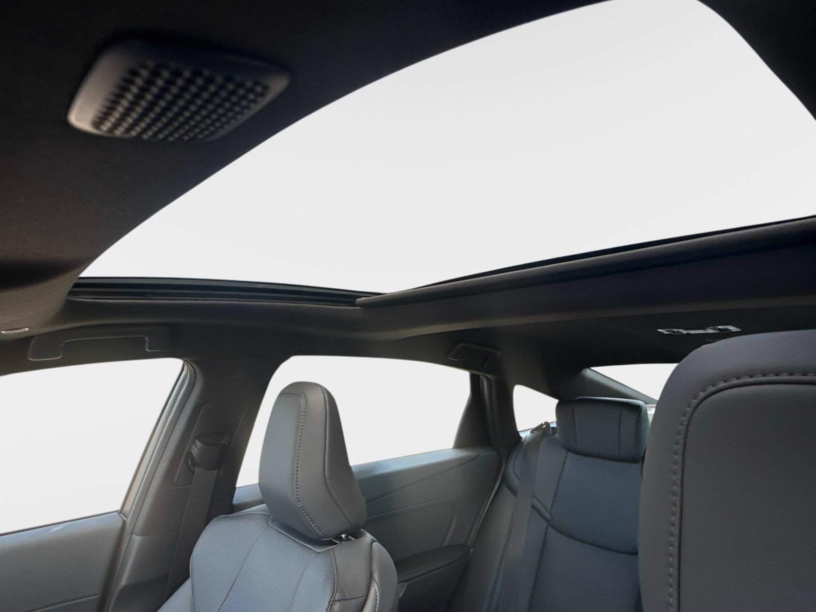 New 2026 Lexus ES 350h AWD w/ Cold Area Package image 22