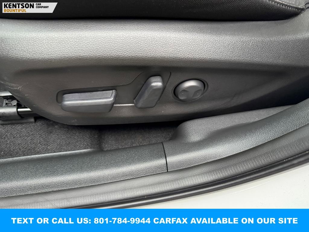 Used 2023 Hyundai Kona SEL w/ Cargo Package image 33