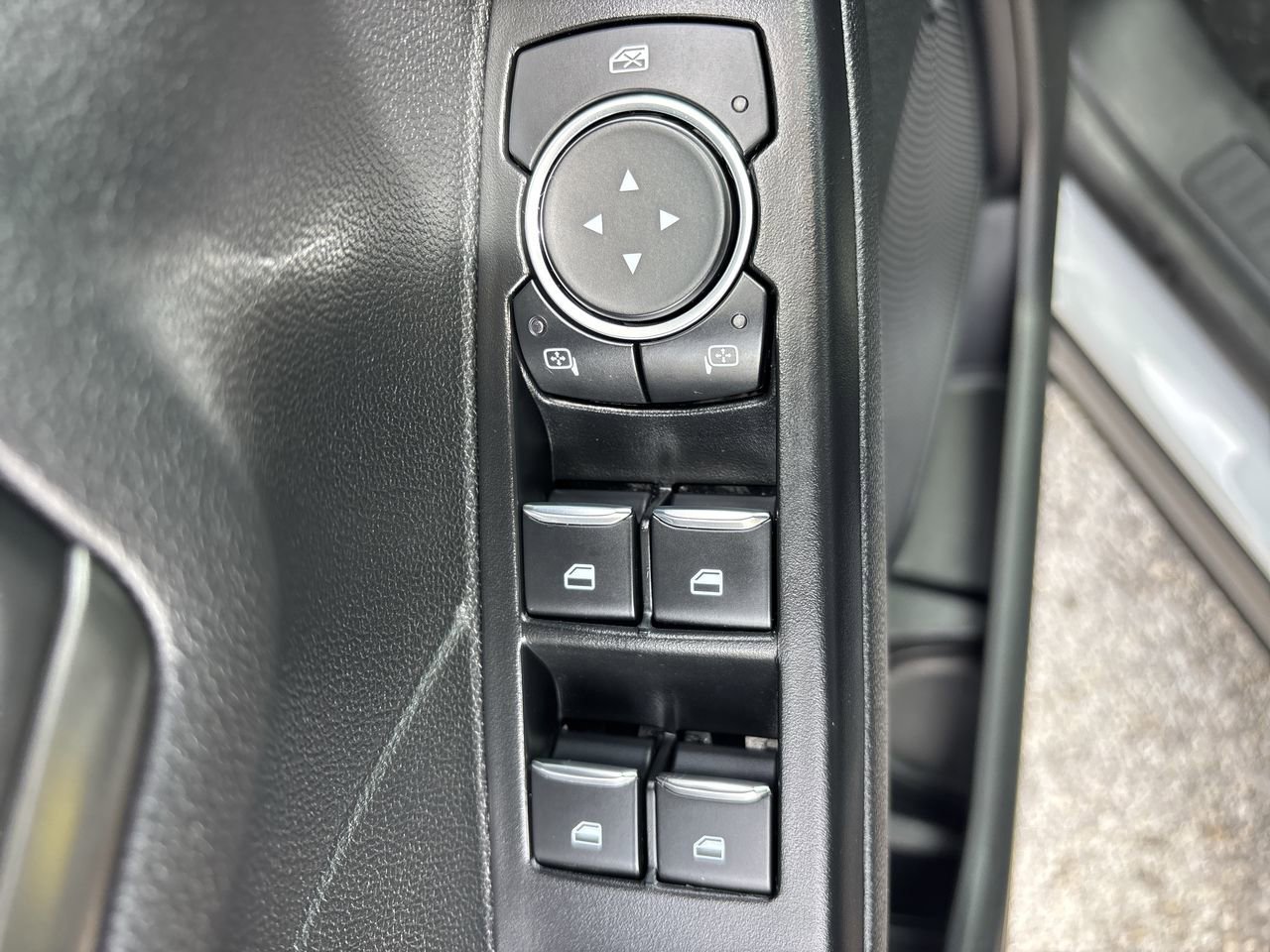 Certified 2025 Ford Escape Active image 17