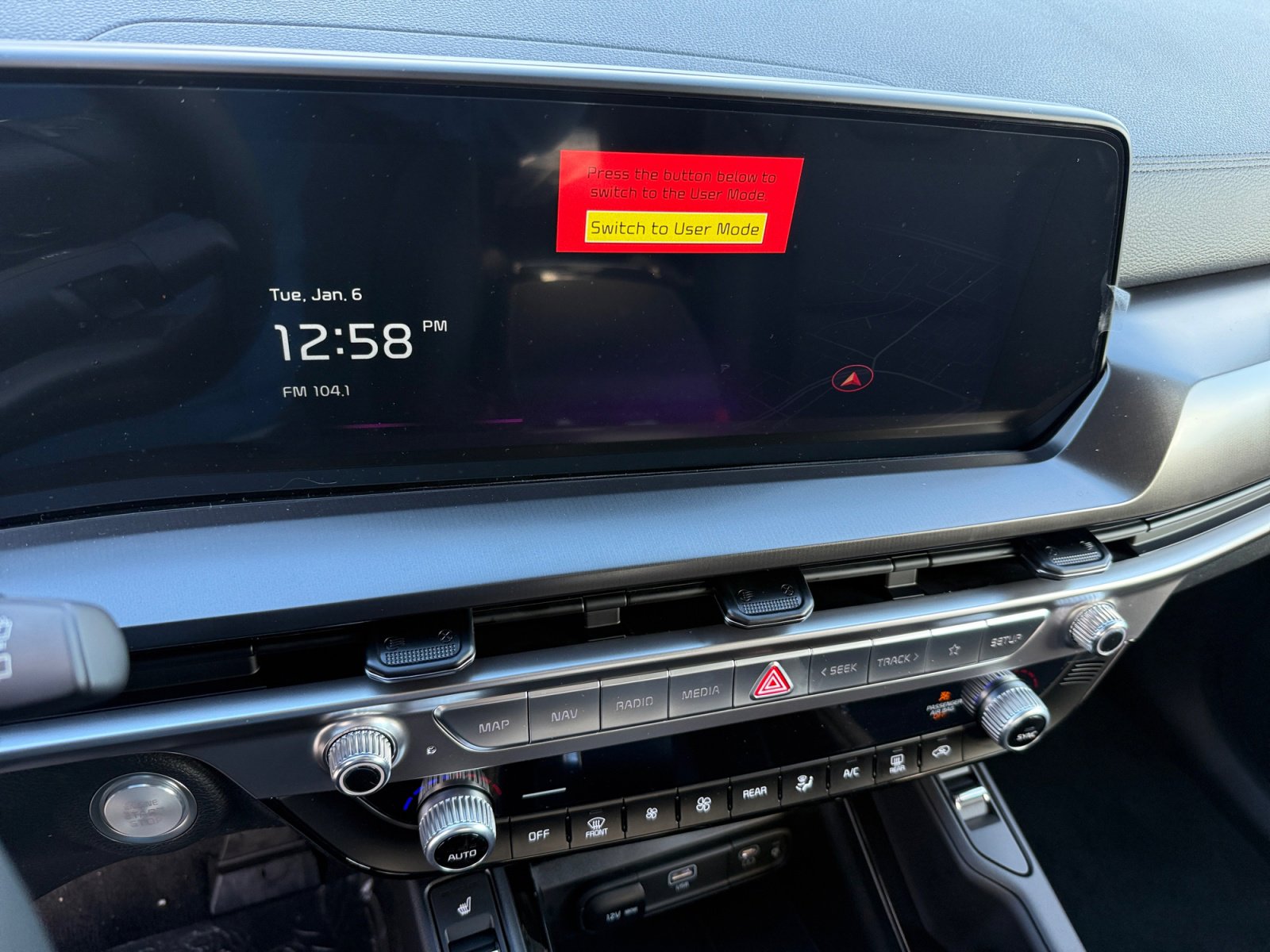 New 2025 Kia Telluride S image 12