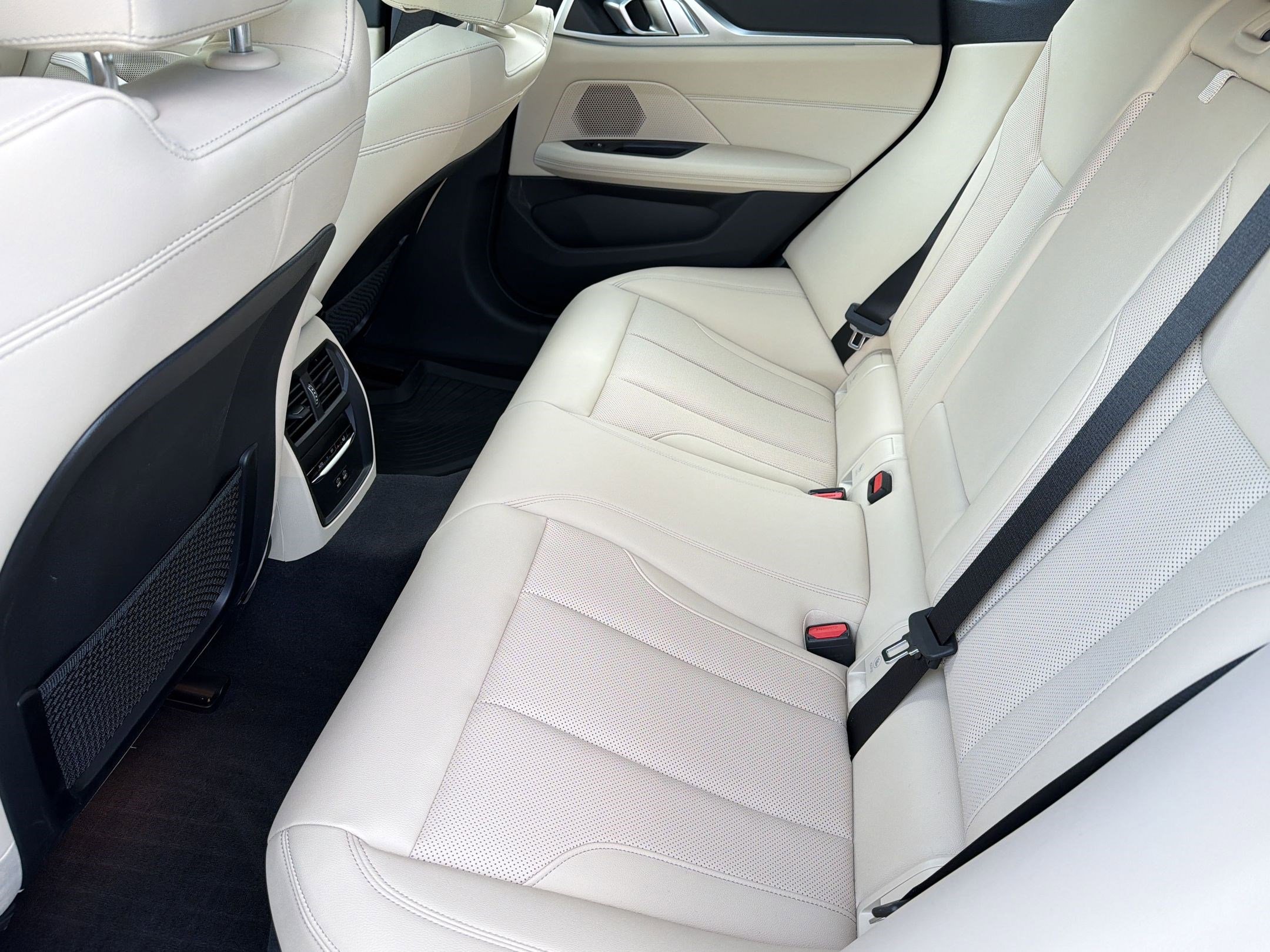 Certified 2023 BMW i4 eDrive35 w/ Premium Package image 26