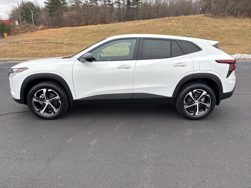 New 2026 Chevrolet Trax RS image 4