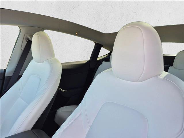 Used 2024 Tesla Model Y Long Range AWD/4WD image 12