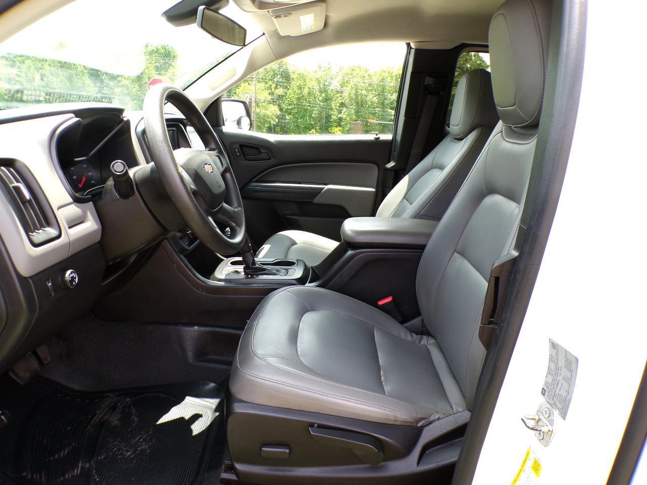 Used 2015 Chevrolet Colorado W/T RWD image 26