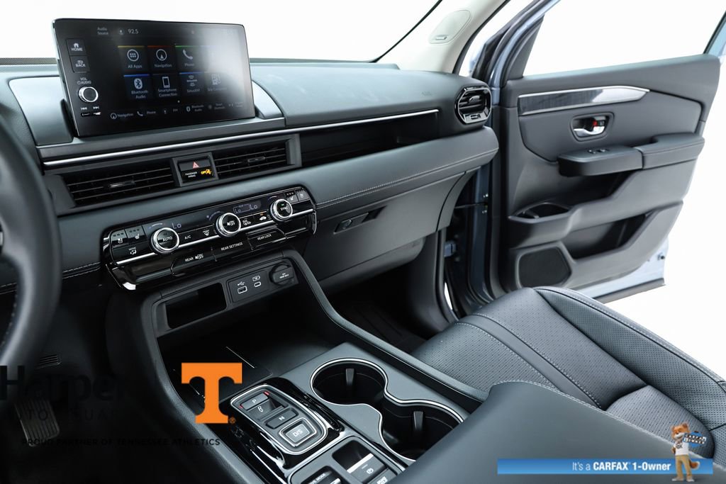 Used 2025 Honda Pilot Elite image 23