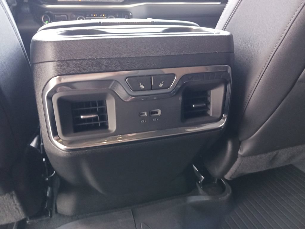 Used 2024 Chevrolet Silverado 2500 High Country w/ High Country Premium Package AWD/4WD image 24
