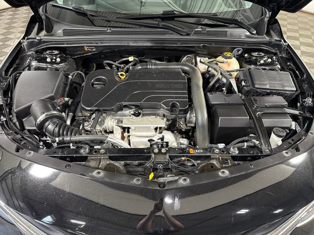 Used 2021 Chevrolet Malibu LT FWD image 4