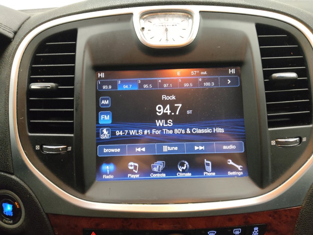 Used 2013 Chrysler 300 image 25