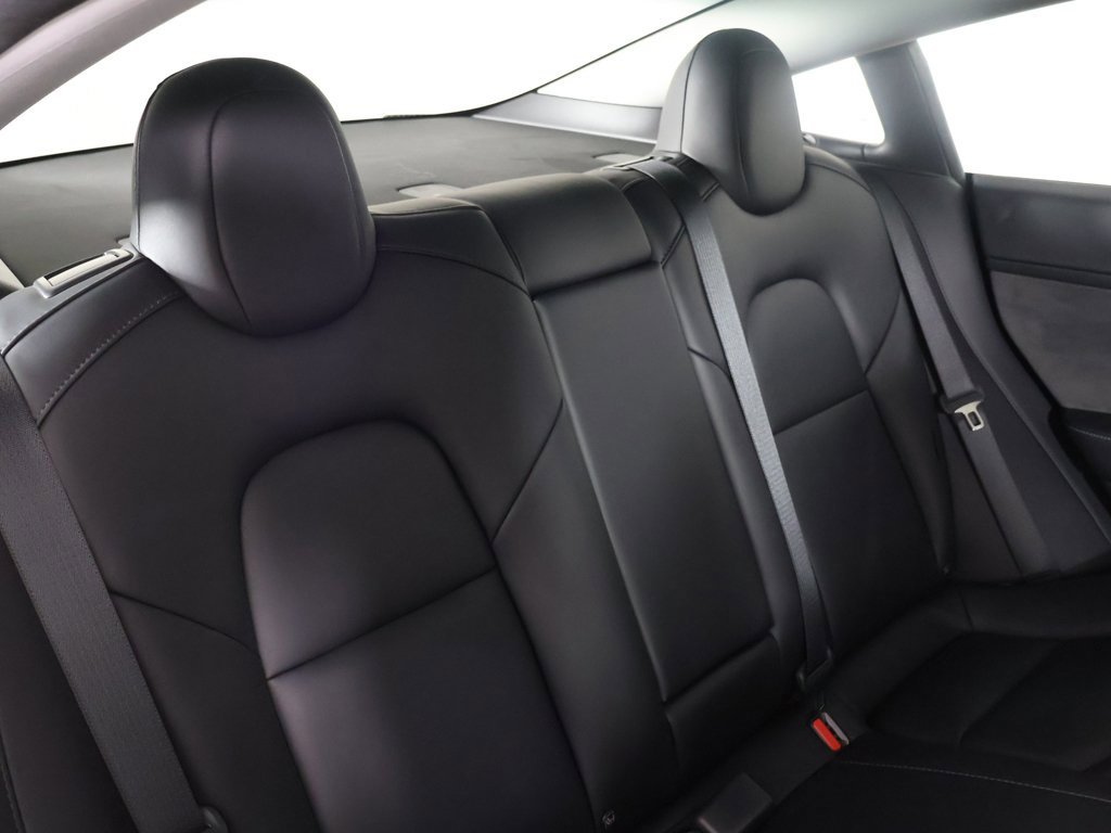 Used 2023 Tesla Model 3 Standard Range image 31