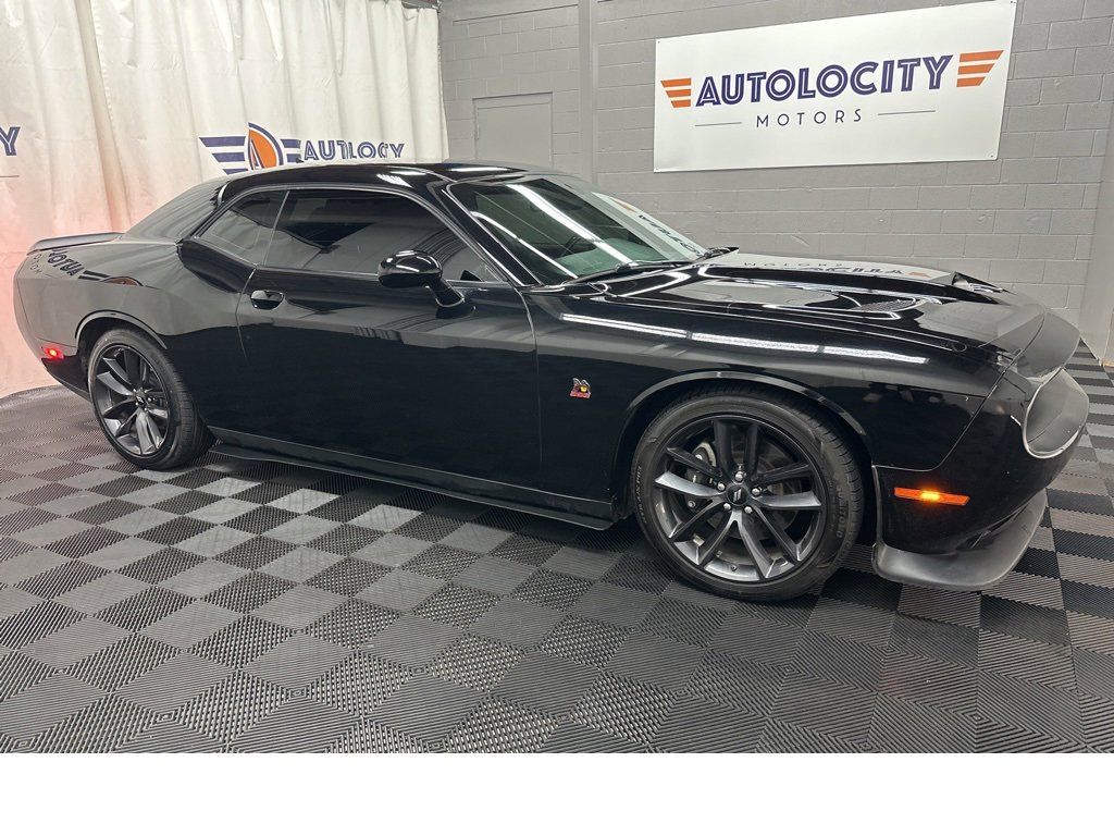 Used 2019 Dodge Challenger R/T Scat Pack w/ Driver Convenience Group image 2