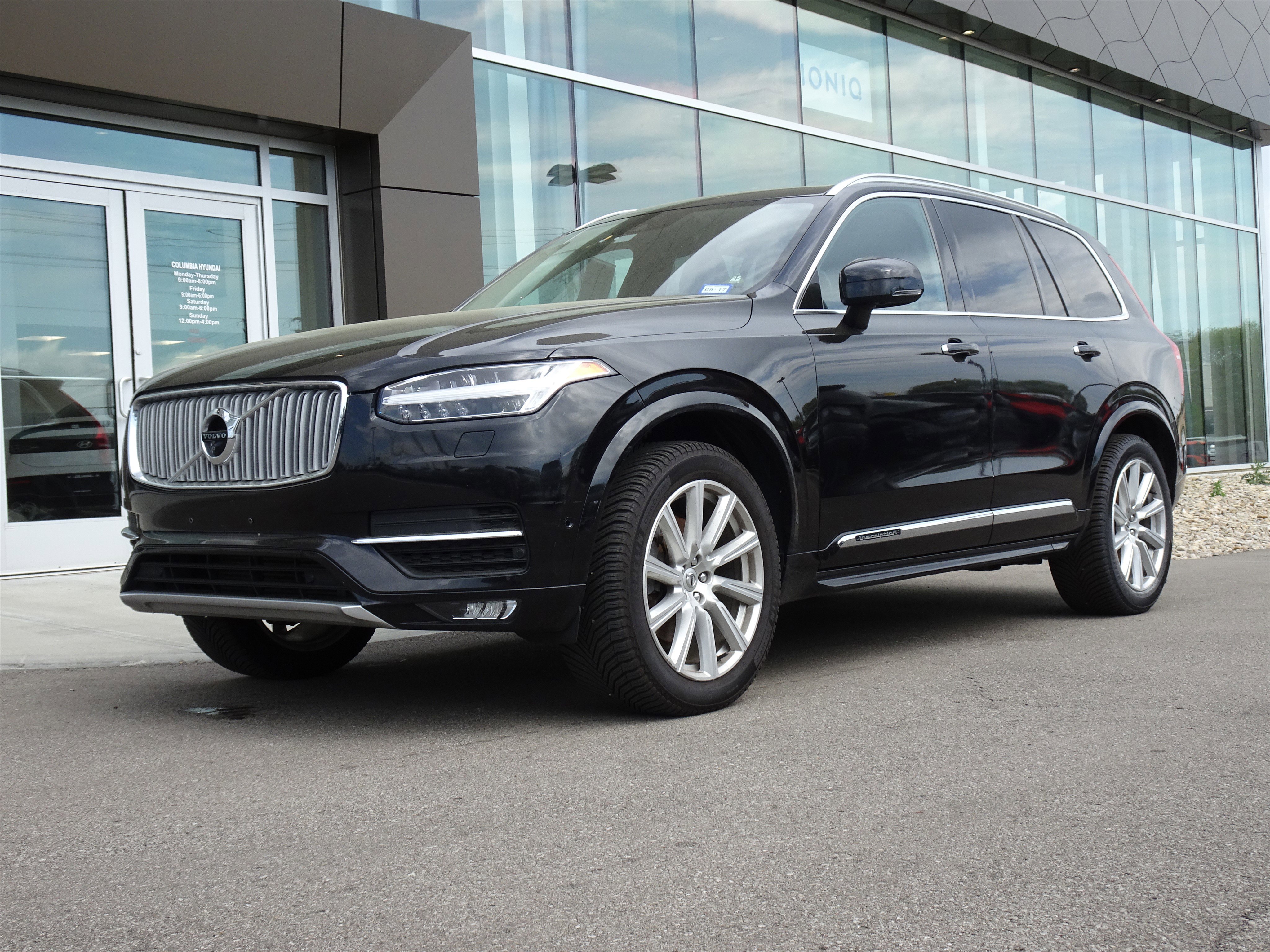Used 2016 Volvo XC90 T6 Inscription w/ Vision Package image 1
