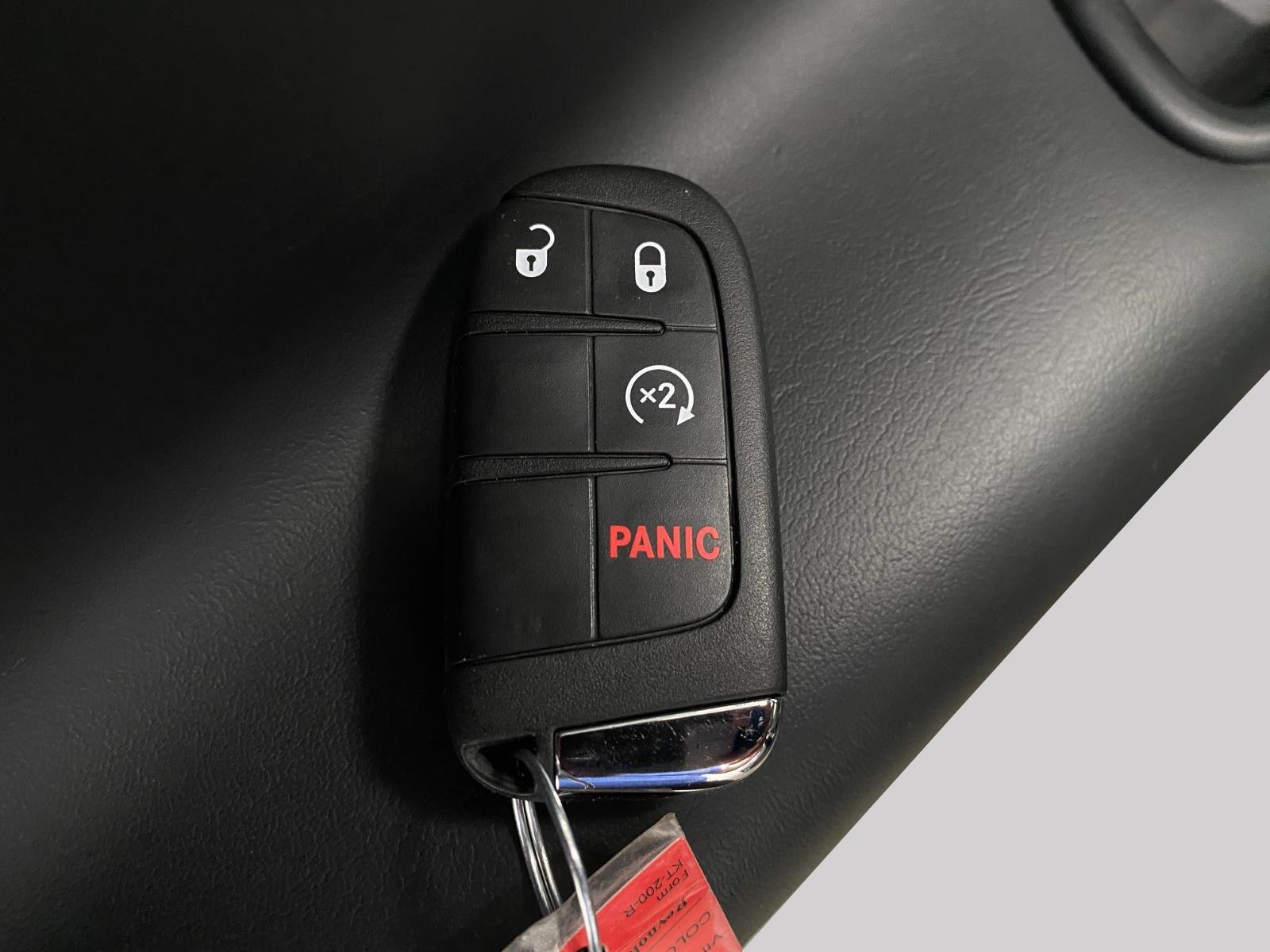 Used 2019 Jeep Renegade Trailhawk AWD/4WD image 31