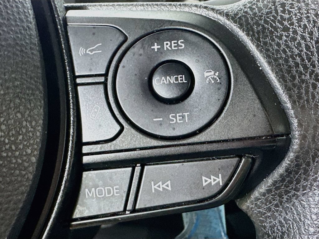 Used 2022 Toyota Corolla LE FWD image 21