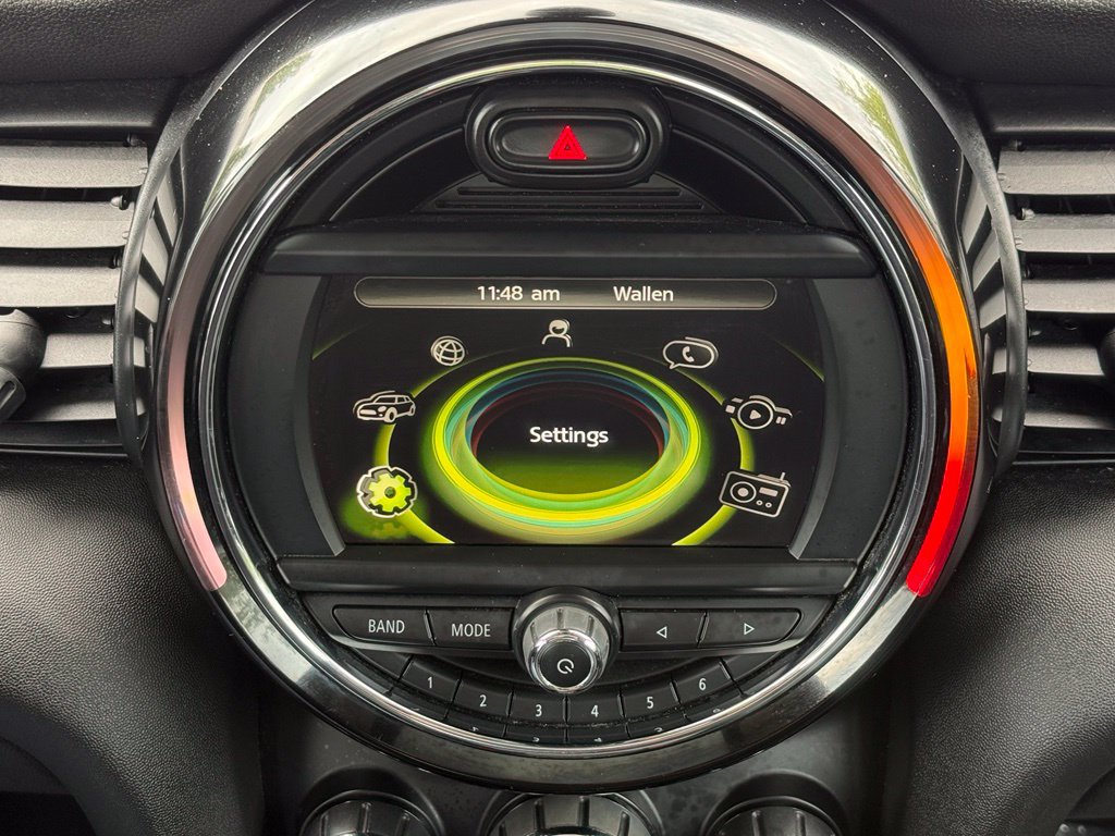 Used 2018 MINI Cooper 2-Door Hardtop FWD image 22