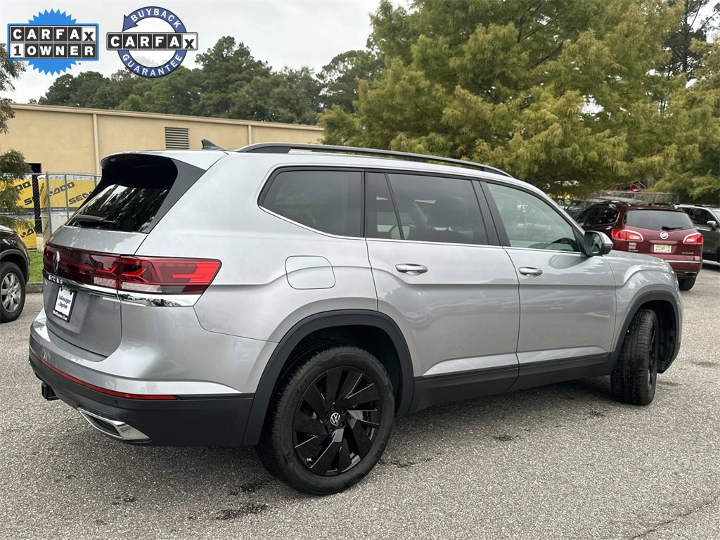Used 2024 Volkswagen Atlas SE w/ Black Wheel Package image 5