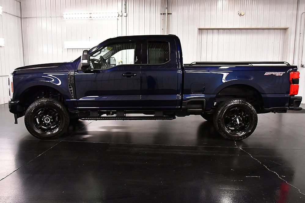 Used 2024 Ford F350 XLT w/ XLT Premium Package AWD/4WD image 4