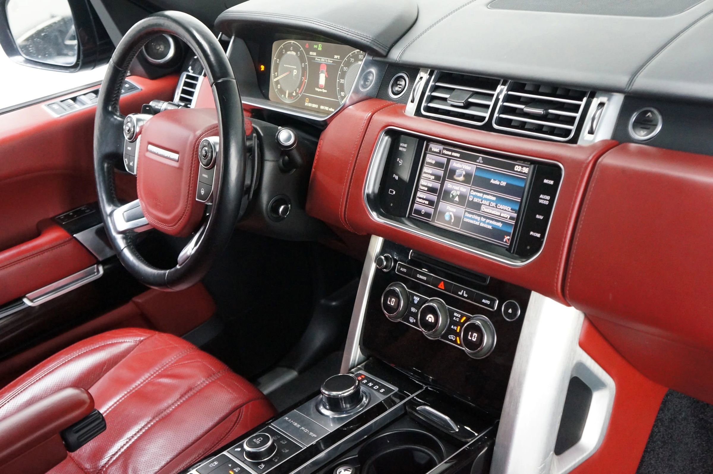 Used 2014 Land Rover Range Rover Autobiography image 36