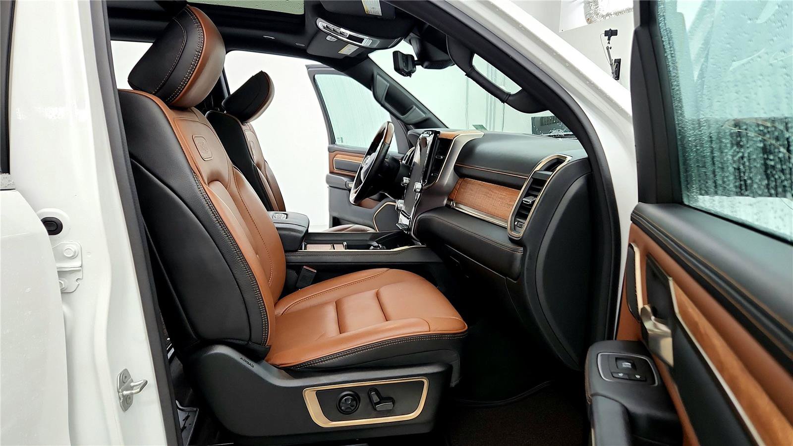 Used 2022 RAM 1500 Limited image 17