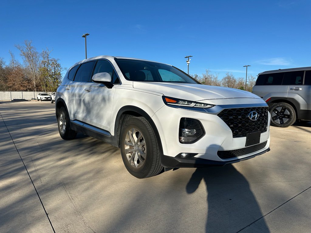 Used 2019 Hyundai Santa Fe SEL image 3